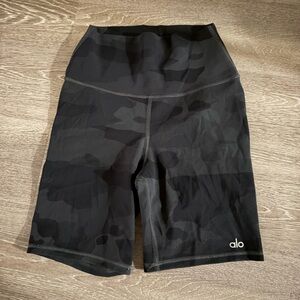 Alo high rise camo bike shorts